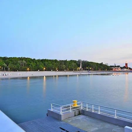 By The River, Sauna Included Apartment Kolobrzeg