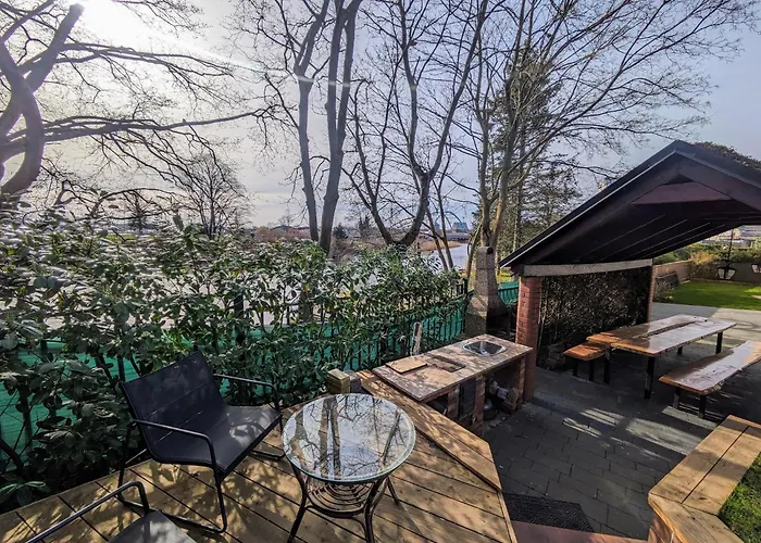 By The River, Sauna Included Kolobrzeg